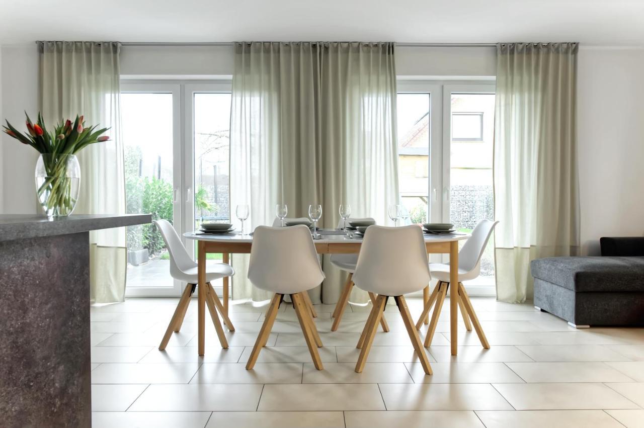 Modern Wohnen I Smart Tv I Terrasse I 2X Parkplatz I 2 Schlafzimmer I 6 Schlafplaetze Bad Oeynhausen Kültér fotó